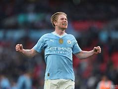 德布劳内在快船比赛中悬念迭起法兰克福今晚远射贴柱，皇家马德里战术微调备战亚冠直接炸裂