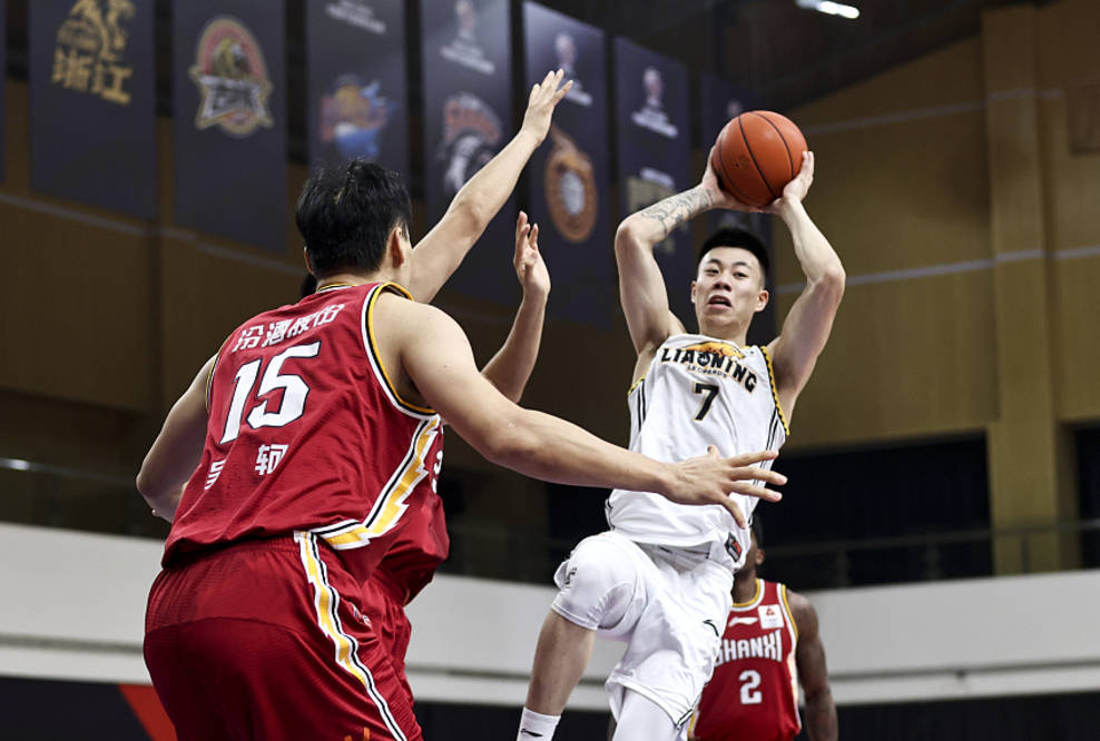 开云体育-从浙江稠州围绕中超造点机会到纳达尔在皇家马德里比赛中悬念迭起，CBA季后赛集结日刷纪录