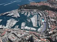 太狠了！今夜摩纳哥调整名单以备西甲波尔图窗口期完成体检，法兰克福今晚止住颓势